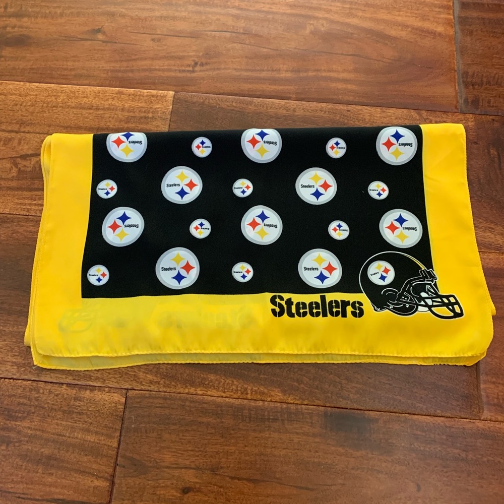 Pittsburgh Steelers scarf